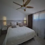 Maison Individuelle Avec Sa Piscine Privee Willa *