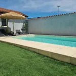 Villa Maison Individuelle Avec Sa Piscine Privee *