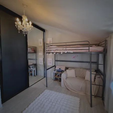 Maison Individuelle Avec Sa Piscine Et Son Jacuzzi Prives Villa