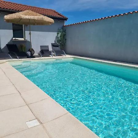 Maison Individuelle Avec Sa Piscine Privee