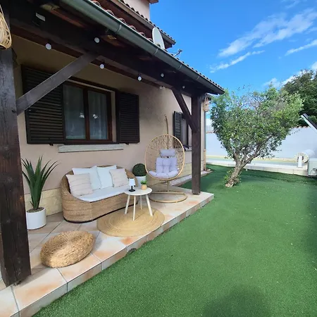 Maison Individuelle Avec Sa Piscine Et Son Jacuzzi Prives * Clermont-Ferrand